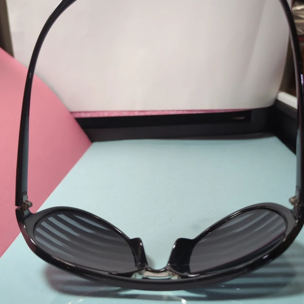 Vintage 80'/90's Vent Frame Beach Sun Eyewear UV400 Never Been Worn Black/Sil